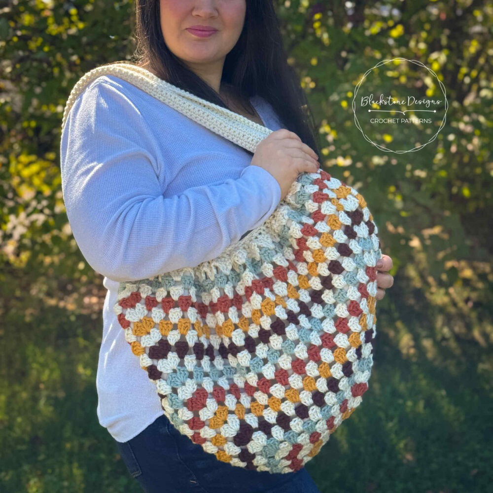 Granny Square Crochet Bag Pattern in warm autumn colors